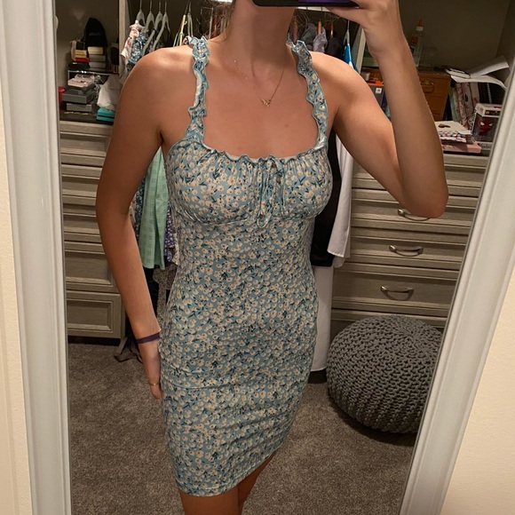 SHEIN Dresses & Skirts - NWOT SHEIN Blue Flowered Dress